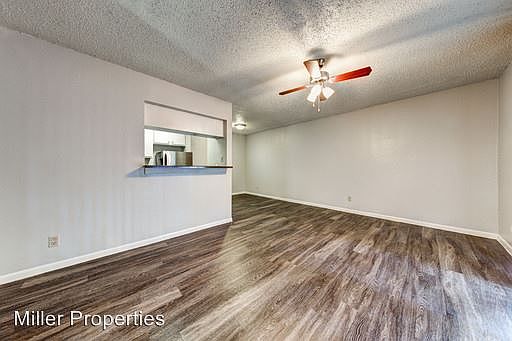5th image of 2406 Bluebonnet Ln APT 206