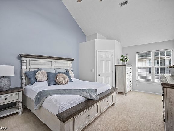 4th image of 193 Vista Cir #42B