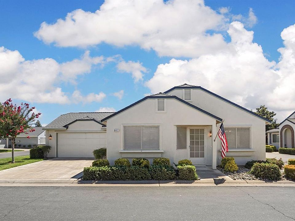 1st image of 647 Village Dr