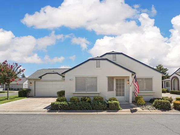 647 Village Dr, Galt, CA 95632