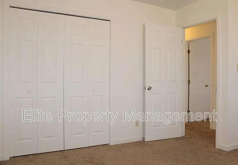 208 W Palmer Lake Dr — Photo 11