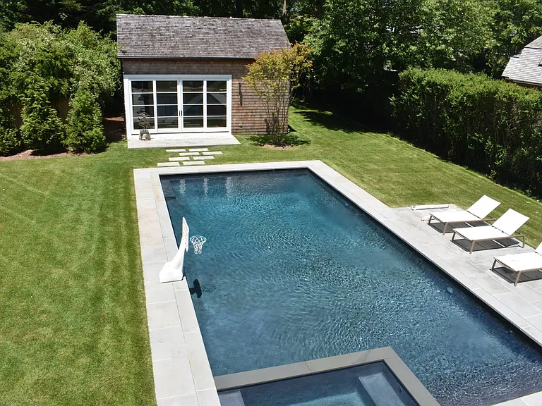 187 Meeting House Ln — Photo 24