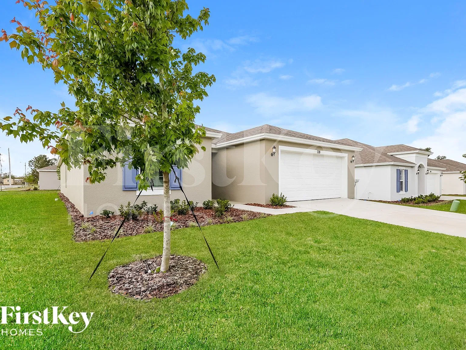 4 bed, 2.0 bath, 1758 sqft, $2,235 — Photo 2
