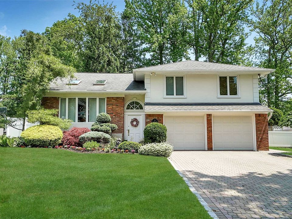 1st image of 34 Sugar Maple Dr