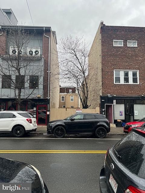 1st image of 2038 Frankford Ave