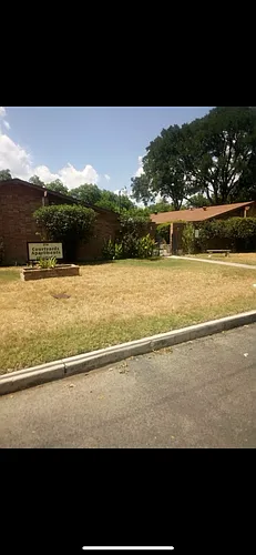 214 Rosewood Ave Photo 1