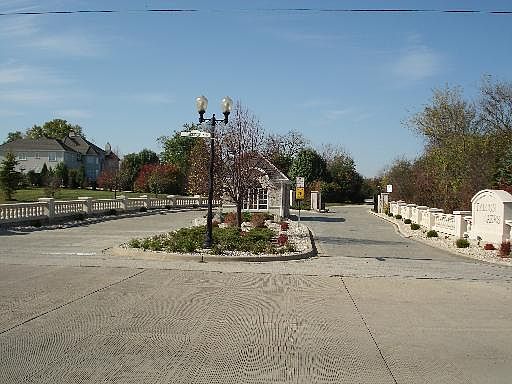 2nd image of 6 Falcon Lakes Dr