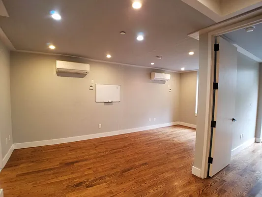 Rented by Tapiro Realty | media 5