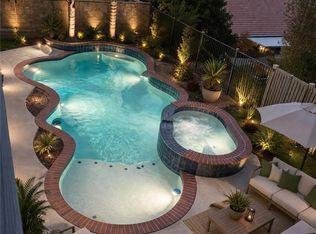 731 Raphael Cir, Corona, CA 92882