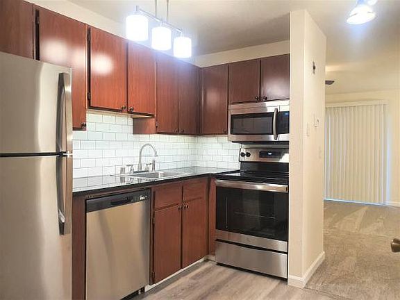 Studio Kitchen