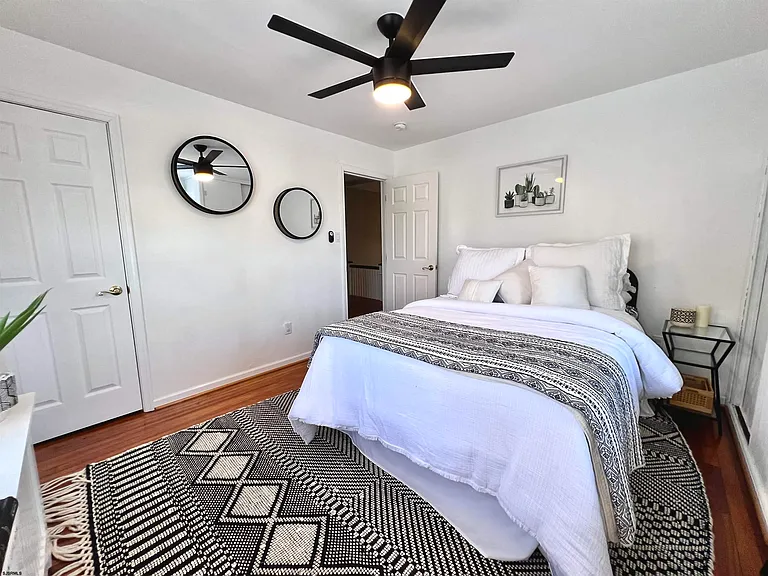 7407 Ventnor Ave — Photo 39
