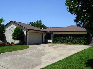 9807 Barmont Dr, La Porte, TX 77571