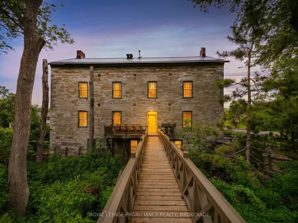 28 Front St, Stone Mills, ON K0K 2S0