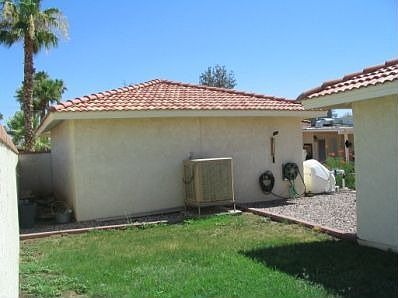 4th image of 320 E McMurray Blvd