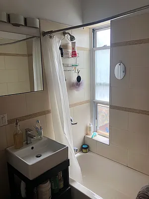 Rented by The Hamilton Group | media 12