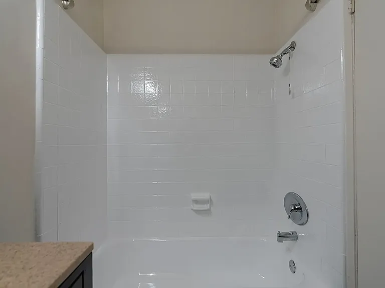 6823 Variel Ave #15 — Photo 6