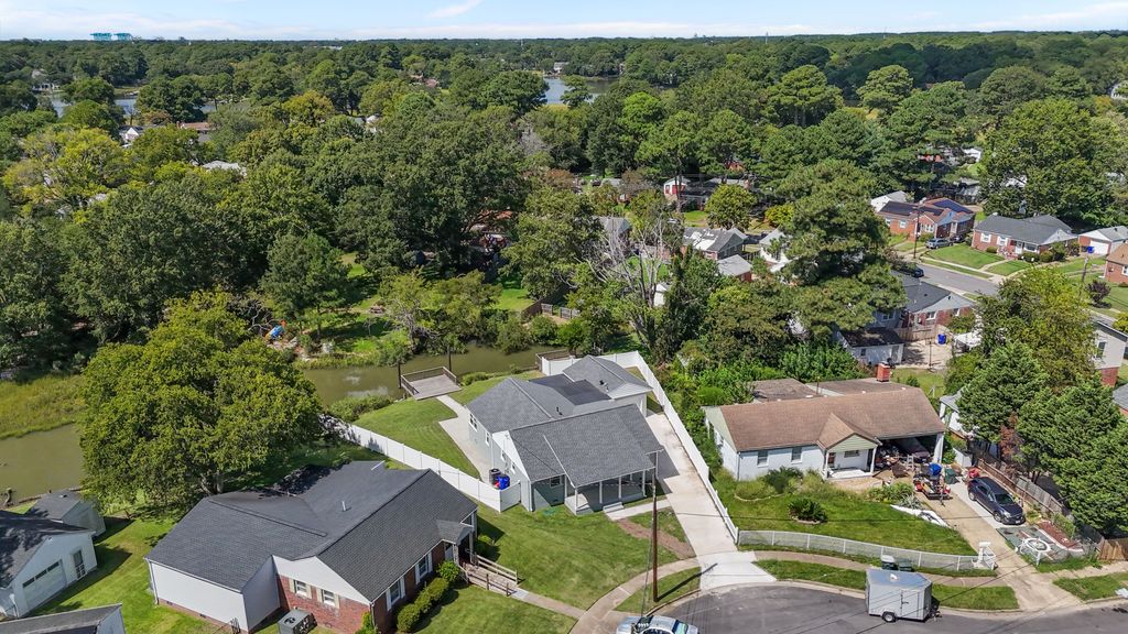 6405 Fenton Cir - Property Image
