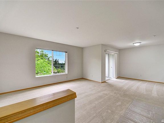 2nd image of 1931 23rd Pl NE APT 204