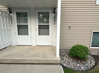4849 5th Ave N, Grand Forks, ND 58203