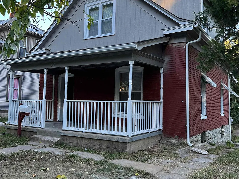 319 Drury Ave