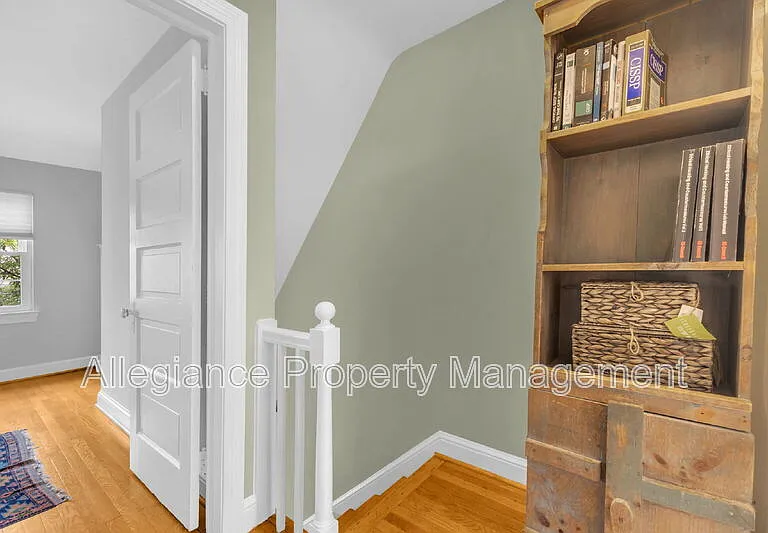 525 E Alexandria Ave — Photo 20