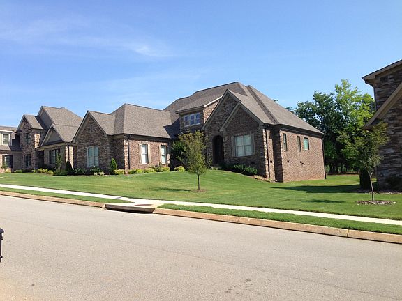 2nd image of 8059 Hampton Cove Dr