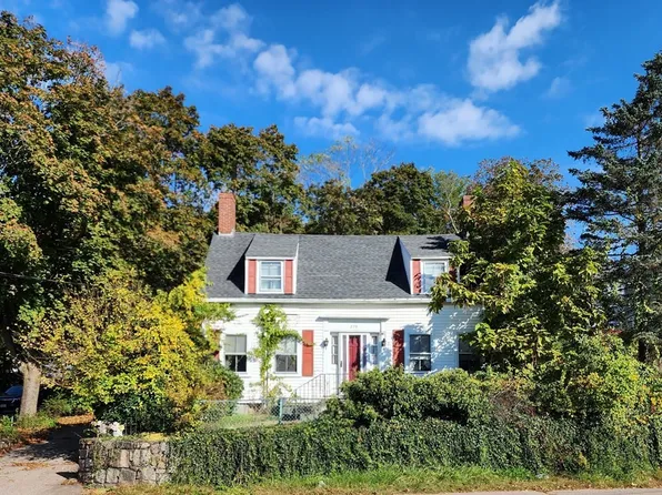 279 Pond St, Braintree, MA 02184