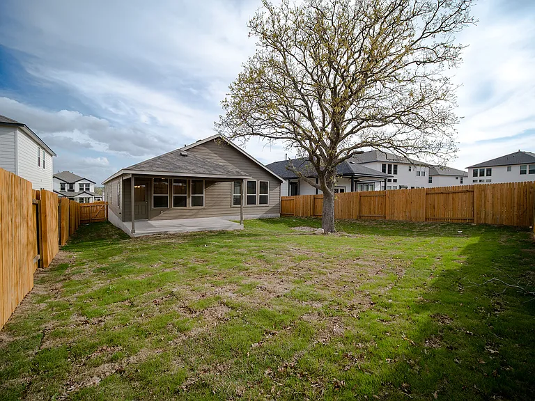 136 Caterpillar Ln — Photo 28