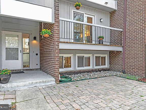 2nd image of 12021 Insha Ct