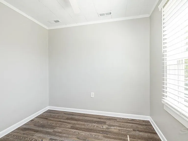 13250 S Carondolet Ave #2 — Photo 8