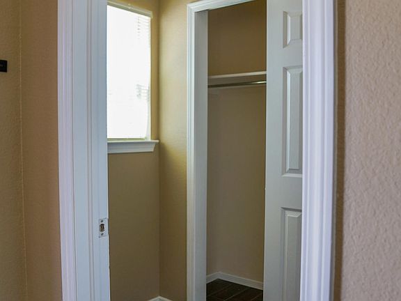 3rd image of 11733 Jim Webb Dr