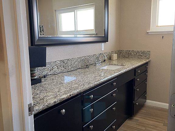 3rd image of 711 Bonita Ave #169263