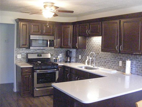 3rd image of 500 Archwood Dr