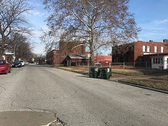 3rd image of 5207 Vermont Ave