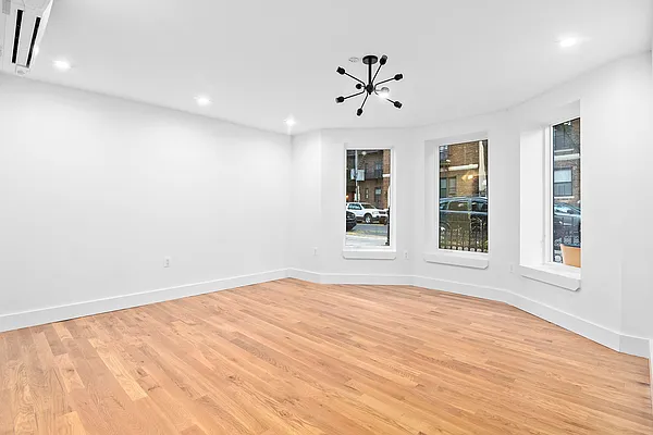 Sold by Christie's International Real Estate Group, LLC | media 16