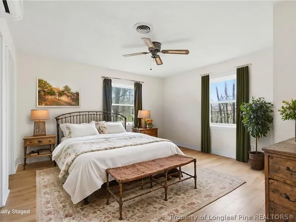 208 Kyra Ln, Maxton, NC 28364