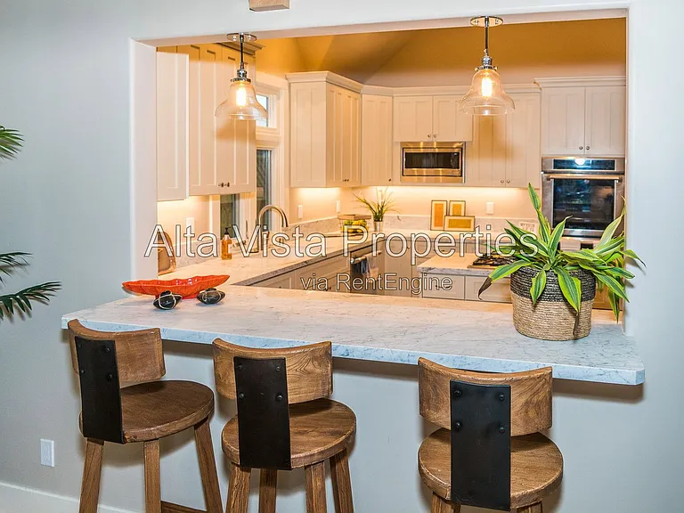 5606 Dolphin Pl — Photo 7