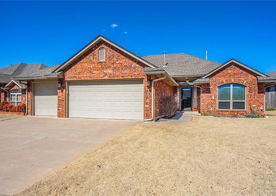 1st image of 209 Highland Dr