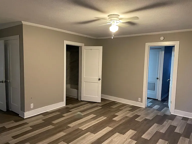 704 Williams Ave — Photo 22