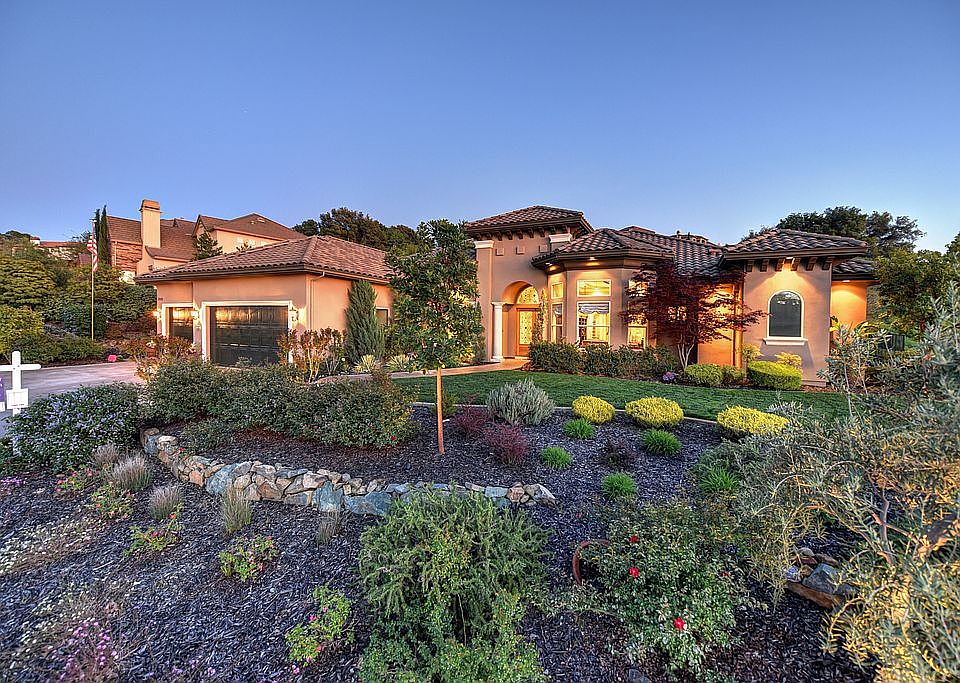 1st image of 3012 Corsica Dr