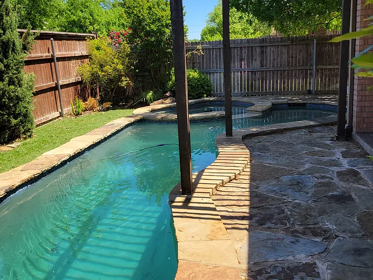 11744 Creekwood Dr — Photo 2