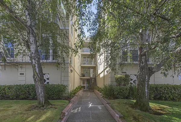 1419-1421 Oak Grove Avenue — Photo 1