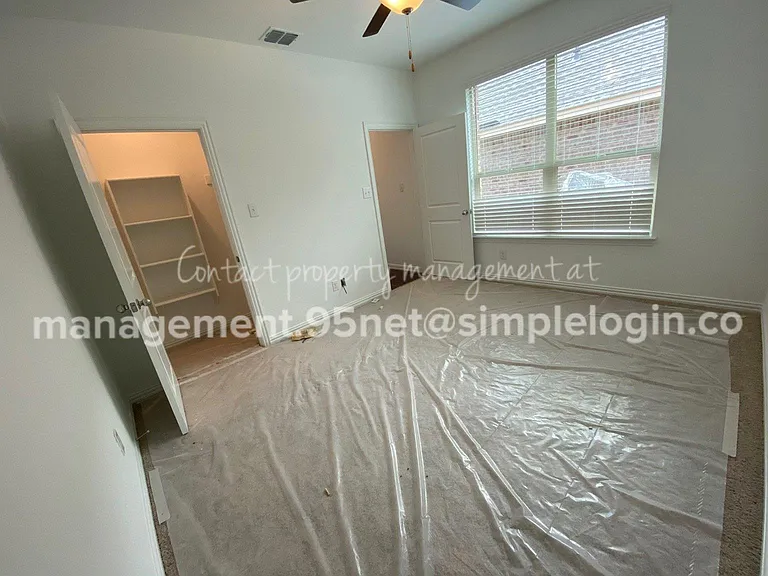 1022 Rosewood St — Photo 10