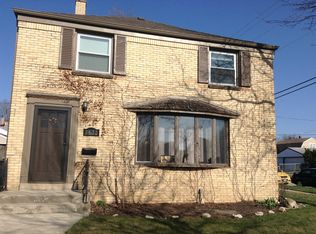3672 S 21st St, Milwaukee, WI 53221
