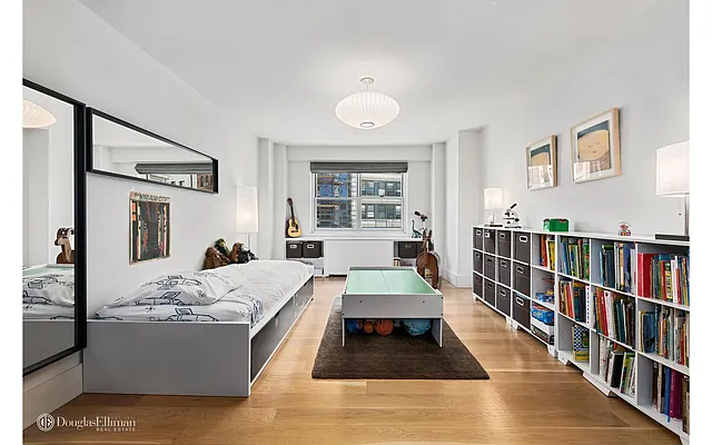 Sold by Douglas Elliman | media 20