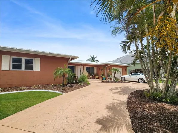 270 Belaire Ct, Punta Gorda, FL 33950