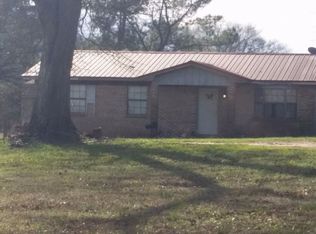 181 Tumbling Ln, Atmore, AL 36502