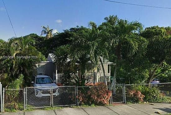 1st image of 863 NW 113th St