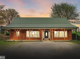 2335 Middle Rd, Richfield, PA 17086