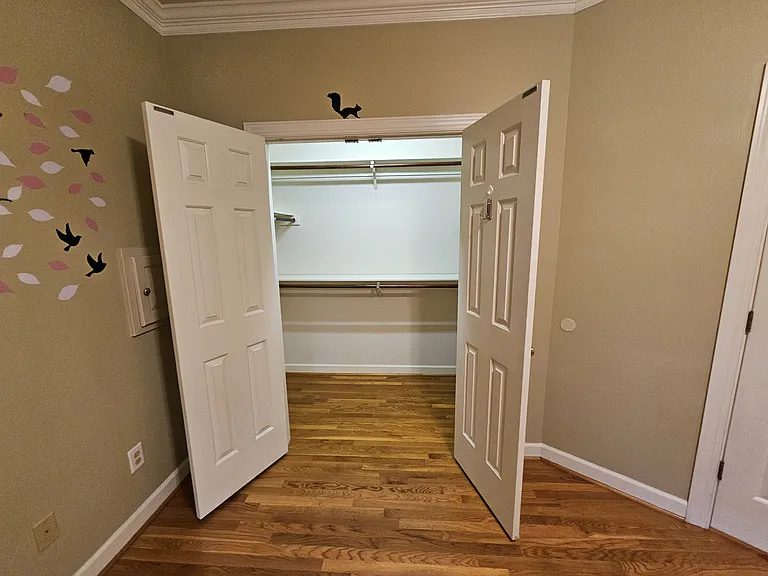 125 Woodmere Ct — Photo 27